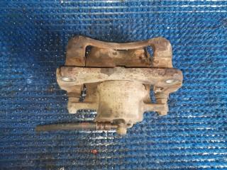 Суппорт правый передний TOYOTA NOAH ZRR75 3ZRFE 2 ракурс Суппорт правый передний TOYOTA NOAH ZRR75 3ZRFE 2 ракурс