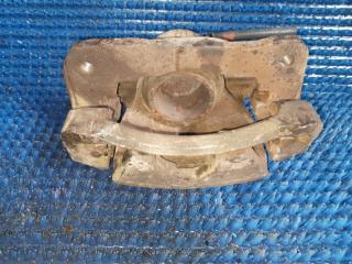Суппорт правый передний TOYOTA NOAH ZRR75 3ZRFE 3 ракурс