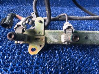 Топливная рейка NISSAN PRESAGE TNU31 QR25DE FBJC101 4 ракурс Топливная рейка NISSAN PRESAGE TNU31 QR25DE FBJC101 4 ракурс