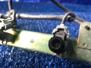 Топливная рейка NISSAN PRESAGE TNU31 QR25DE FBJC101 5 ракурс Топливная рейка NISSAN PRESAGE TNU31 QR25DE FBJC101 5 ракурс