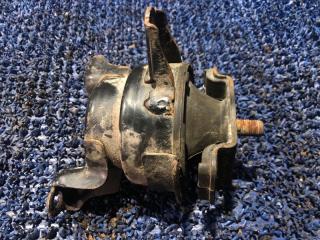 Подушка двигателя левая HONDA STEPWGN RF2 2 ракурс