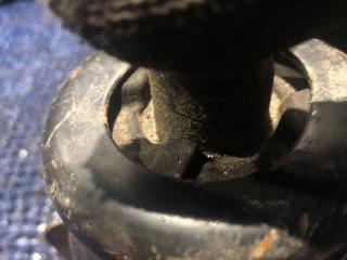 Подушка двигателя задняя TOYOTA CAMRY AXVH70 A25AFXS 3 ракурс