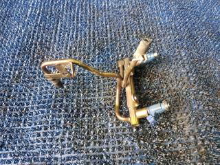 Топливная рейка правая SUBARU FORESTER SG5 EJ203 270055B 2 ракурс