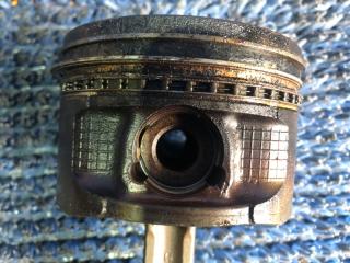 Поршень TOYOTA HIACE REGIUS RCH47 3RZFE 2 ракурс