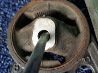 Подушка двигателя задняя TOYOTA COROLLA RUMION ZRE154 2ZRFE 5 ракурс