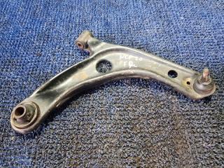 Рычаг правый передний TOYOTA FUNCARGO NCP20 2NZFE 48068-59035 1 ракурс