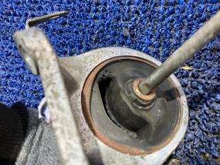 Подушка акпп NISSAN PRESAGE TNU31 QR25DE 3 ракурс Подушка акпп NISSAN PRESAGE TNU31 QR25DE 3 ракурс