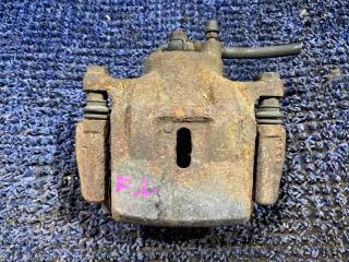 Суппорт левый передний TOYOTA SIENTA NCP85 1NZFE 1 ракурс Суппорт левый передний TOYOTA SIENTA NCP85 1NZFE 1 ракурс