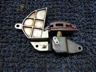 Успокоитель цепи NISSAN SERENA TNC24 QR20DE 3 ракурс Успокоитель цепи NISSAN SERENA TNC24 QR20DE 3 ракурс