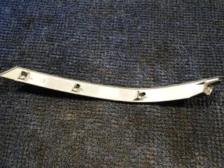 Ресничка правая передняя TOYOTA NOAH ZRR80 53181-28080 5 ракурс