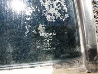 Форточка двери левая задняя NISSAN LIBERTY RM12 4 ракурс