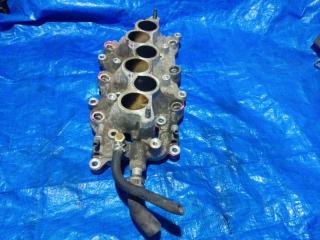 Коллектор впускной TOYOTA ESTIMA MCR40 1MZFE 4 ракурс Коллектор впускной TOYOTA ESTIMA MCR40 1MZFE 4 ракурс