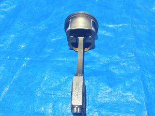 Поршень TOYOTA CROWN GRS180 4GRFSE 2 ракурс