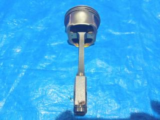 Поршень TOYOTA CROWN GRS180 4GRFSE 3 ракурс