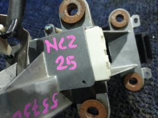 Селектор акпп TOYOTA RAUM NCZ25 1NZFE 3356046010 3 ракурс