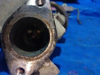 Помпа NISSAN SERENA TNC24 QR20DE 4 ракурс Помпа NISSAN SERENA TNC24 QR20DE 4 ракурс