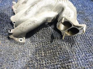 Коллектор впускной TOYOTA ESTIMA MCR40 1MZFE 5 ракурс Коллектор впускной TOYOTA ESTIMA MCR40 1MZFE 5 ракурс