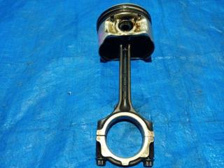Поршень NISSAN SERENA TNC24 QR20DE 2 ракурс Поршень NISSAN SERENA TNC24 QR20DE 2 ракурс