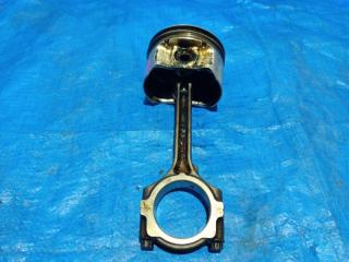 Поршень NISSAN SERENA TNC24 QR20DE 2 ракурс Поршень NISSAN SERENA TNC24 QR20DE 2 ракурс