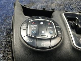 Блок управления климат-контролем TOYOTA VOXY ZRR85 5545128150 2 ракурс