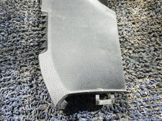 Пластик салона левый TOYOTA VOXY ZRR80G 62226-28060 3 ракурс