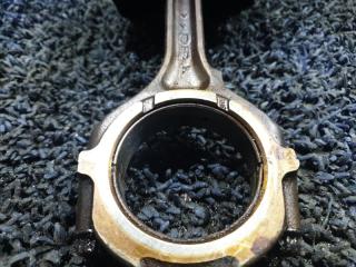 Поршень NISSAN ELGRAND APWE50 VQ35DE 2 ракурс