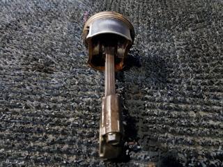 Поршень NISSAN SERENA NC25 MR20DE 5 ракурс Поршень NISSAN SERENA NC25 MR20DE 5 ракурс