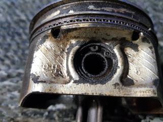 Поршень NISSAN PRESAGE TNU31 QR25DE 4 ракурс Поршень NISSAN PRESAGE TNU31 QR25DE 4 ракурс