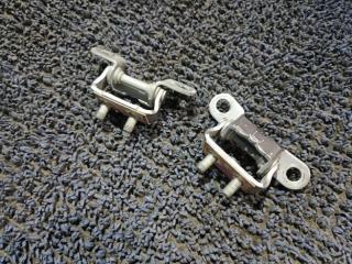 Петли 5-й двери TOYOTA ALPHARD ANH15W 2 ракурс