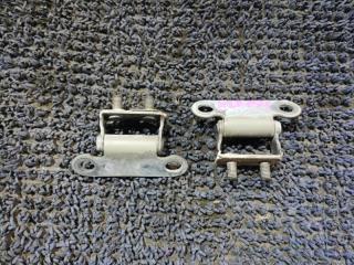 Петли 5-й двери TOYOTA BLADE AZE154 3 ракурс