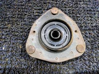 Чашка стойки правая передняя TOYOTA NOAH AZR65 1AZ 4 ракурс