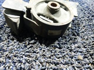 Подушка двигателя задняя TOYOTA NOAH AZR65 1AZFSE 5 ракурс