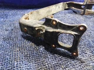 Балка под кпп передняя MITSUBISHI CANTER FG82EE 4M51 4 ракурс