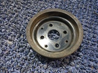 Шкив помпы NISSAN WINGROAD WHNY11 QG18 2 ракурс Шкив помпы NISSAN WINGROAD WHNY11 QG18 2 ракурс