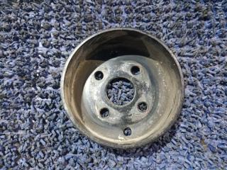 Шкив помпы TOYOTA NOAH AZR65 1AZ 3 ракурс Шкив помпы TOYOTA NOAH AZR65 1AZ 3 ракурс