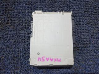 Блок предохранителей TOYOTA RAV4 MXAA54 82730-42890 2 ракурс