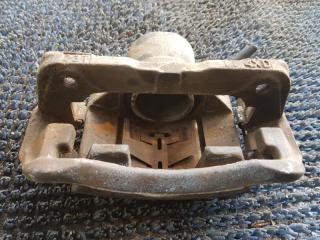 Суппорт правый передний HONDA STEPWGN RF4 K20A 3 ракурс