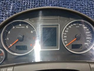 Спидометр AUDI A4 8E 8E0920901J 4 ракурс