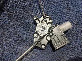 Стеклоподъемник правый передний TOYOTA RAV4 MXAA54 82710-42140 3 ракурс