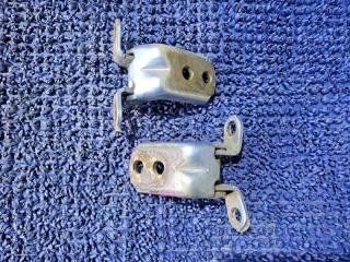 Петля дверная левая передняя NISSAN SERENA RC24 1 ракурс