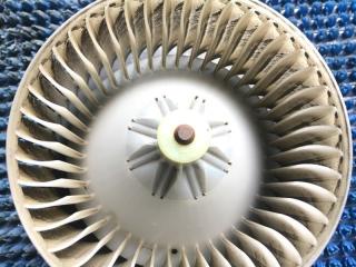 Мотор печки TOYOTA BB QNC20 272700-3020 2 ракурс