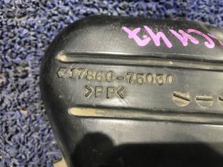 Резонатор TOYOTA REGIUS RCH47 3RZFE 17860-75030 5 ракурс