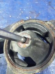 Подушка двигателя задняя TOYOTA VITZ NCP15 2NZFE 4 ракурс