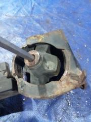 Подушка двигателя передняя TOYOTA NOAH AZR65 1AZFSE 12361-28170 4 ракурс