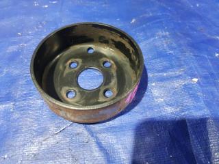 Шкив помпы TOYOTA NOAH AZR65 1AZFSE 16173-28020 4 ракурс Шкив помпы TOYOTA NOAH AZR65 1AZFSE 16173-28020 4 ракурс