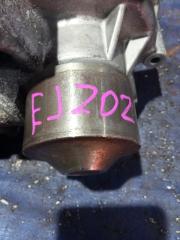 Помпа SUBARU FORESTER SG5 EJ202 4 ракурс
