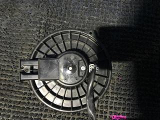 Мотор печки TOYOTA ISIS ANM15 272700-0182 3 ракурс
