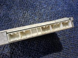Блок efi TOYOTA AVENSIS AZT255 89661-2G372 3 ракурс