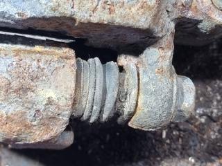 Суппорт правый передний SUBARU FORESTER SG5 EJ203 4 ракурс