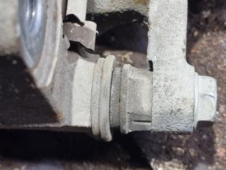 Суппорт правый передний TOYOTA VITZ NCP91 1NZFE 4 ракурс